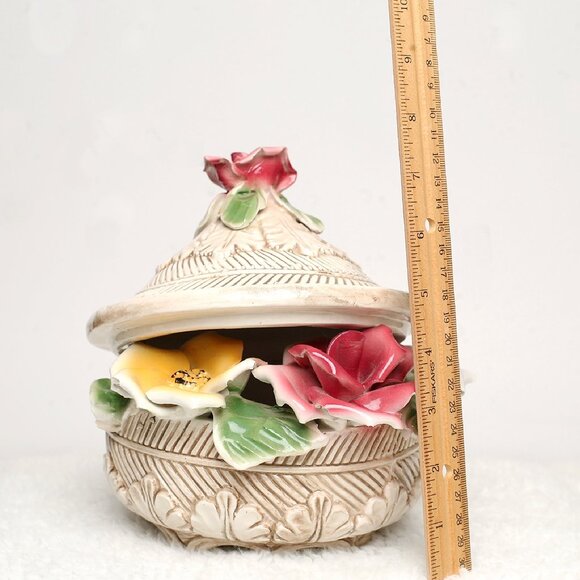 ITALIAN Porcelain Floral Basket with Lid Vintage Capodimonte - Picture 6 of 6